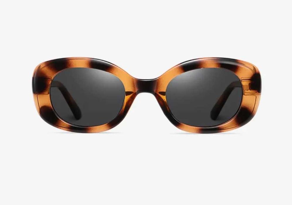 Слънчеви очила, чисто нови.