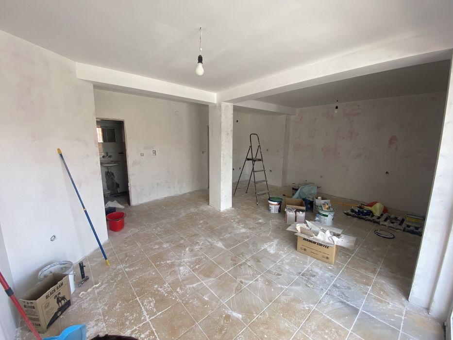 Дава се под наем Магазин в София, СПЗ Слатина - 36 кв.м за 561 € - Снимка #1