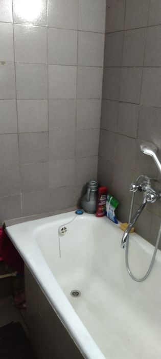 Сдается в аренду 2-х комнатная переделанная в 3-х квартира