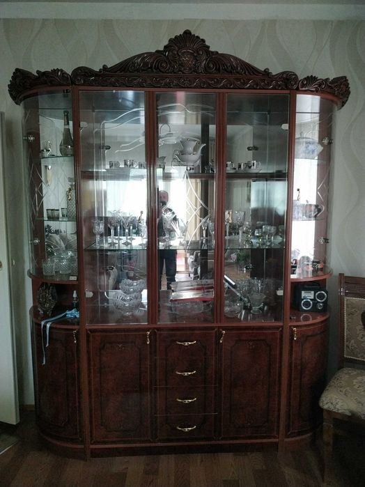 стенка в хорошем состоянии /читать