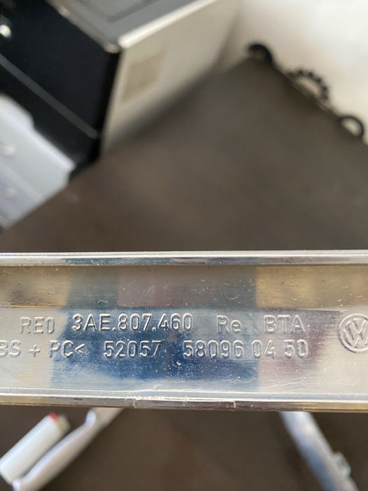 Ornament crom dreapta bara spate Vw Passat B7 sedan berlina