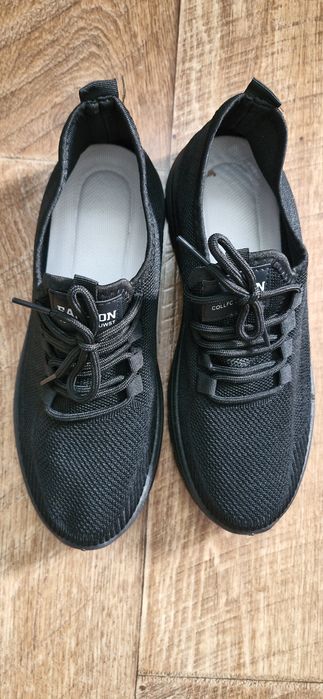 Мужские кроссовки летние