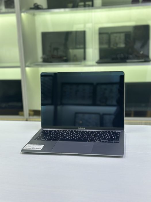Macbook Air 13-inch 2020