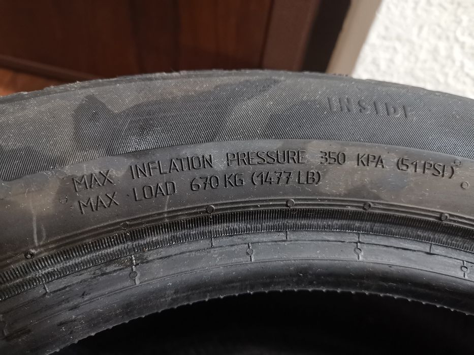 Anvelope Continental 225 /50 R17 94Y aproape noi