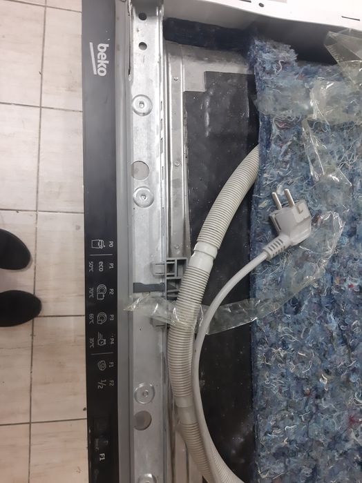 Посудомоечная машинка