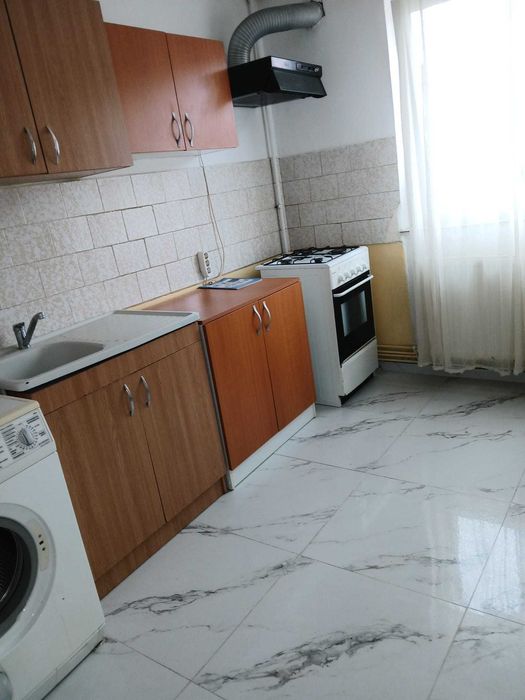 Închiriez garsoniera Vasile Aaron