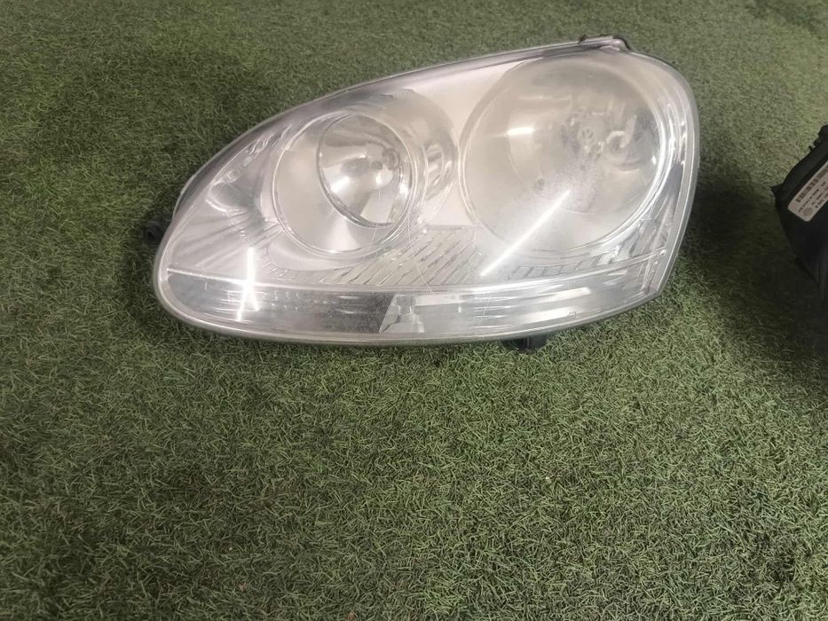 Faruri Volkswagen Golf 5