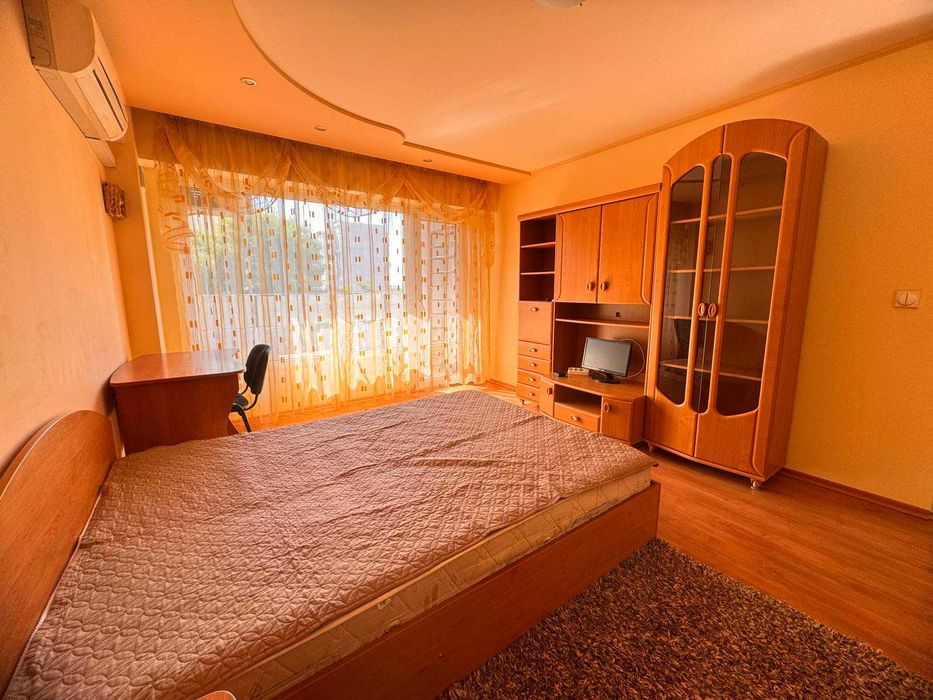 Дава се под наем Тристаен апартамент в Бургас, Славейков - 75 кв.м за 418.2 € - Снимка #3