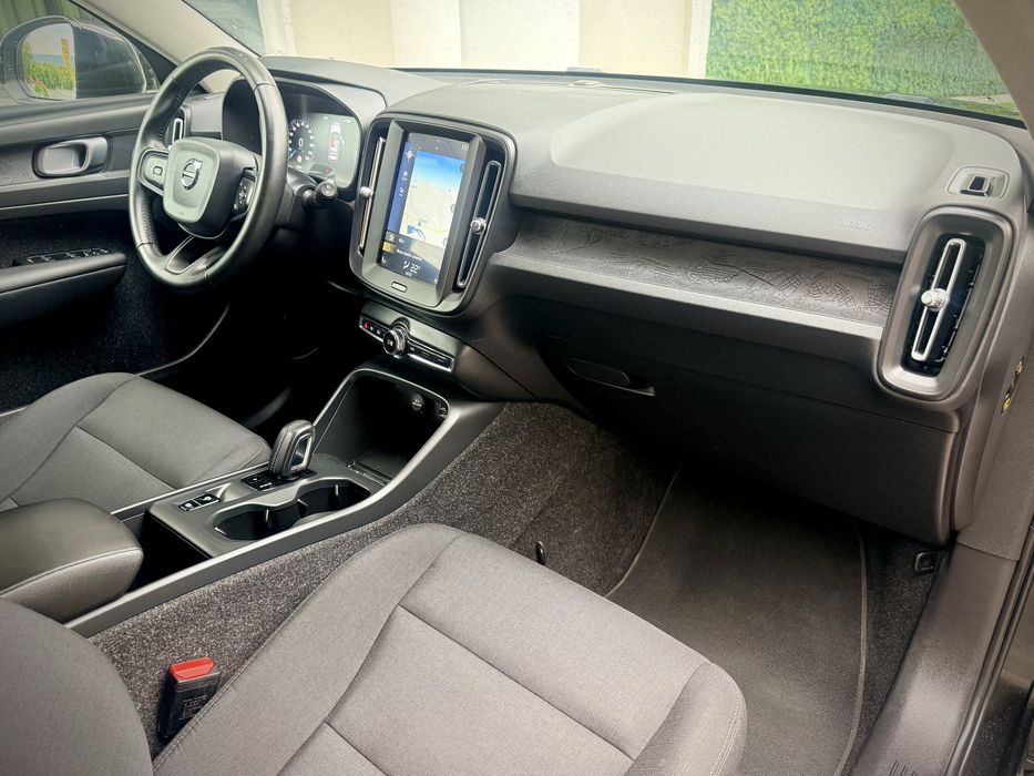 Volvo XC40 Urban Grid 2.0d Cutie Automata! Garantie 1 An! TVA Deductibil
