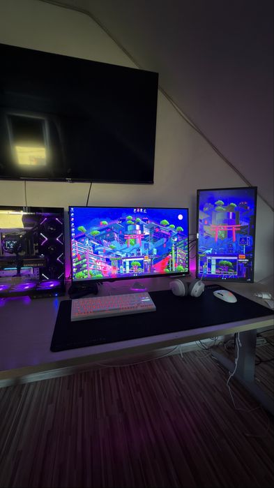 Setup/Pc Gaming High End Ryzen 7 9800x3d 5070Ti 32Gb ram DDR5
