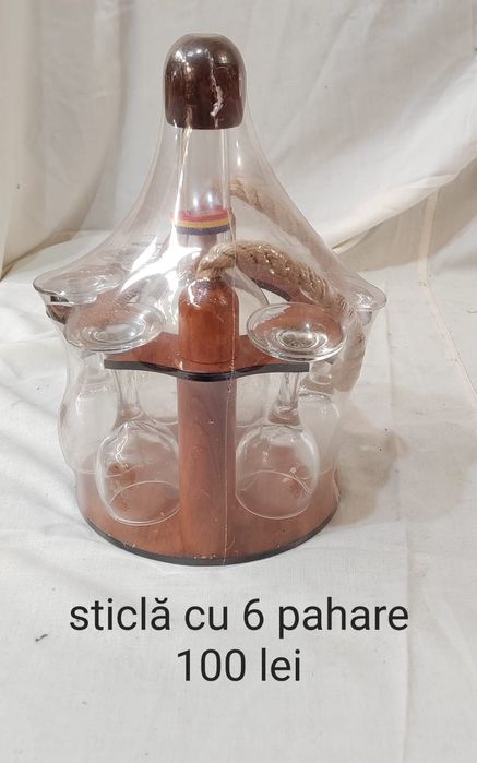 Suport cu sticlă și pahare