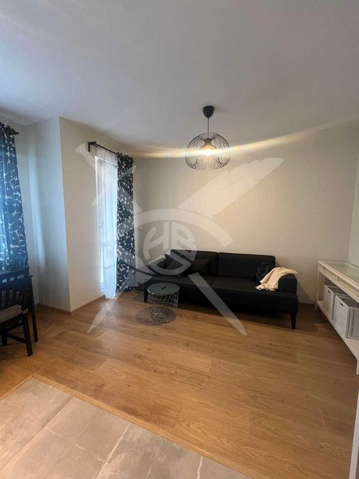 Дава се под наем Двустаен апартамент в Варна, Цветен квартал - 70 кв.м за 500 € - Снимка #2