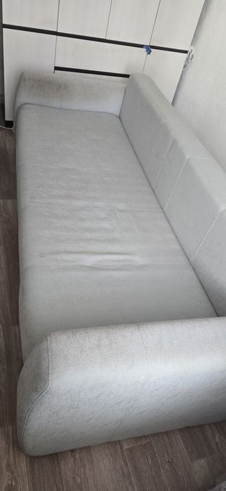 Продам диван срочно за 10.000