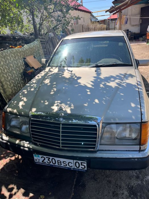 Продам Мерседес 124