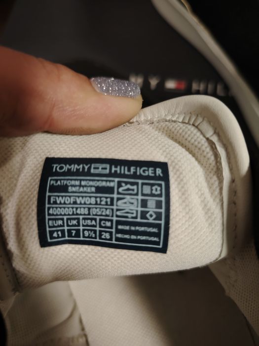 Дамски кецове Tommy Hilfiger