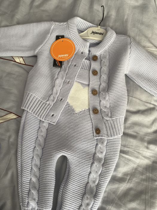 Вязаный комплект для малышей