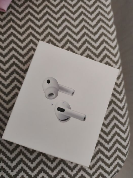 Продам наушники   airpods pro 3