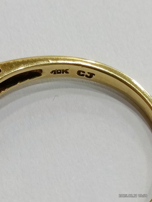 Vind inel din aur 10kt cu Topaz 2ct