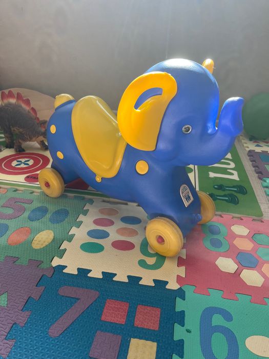 Слонче кракомобил