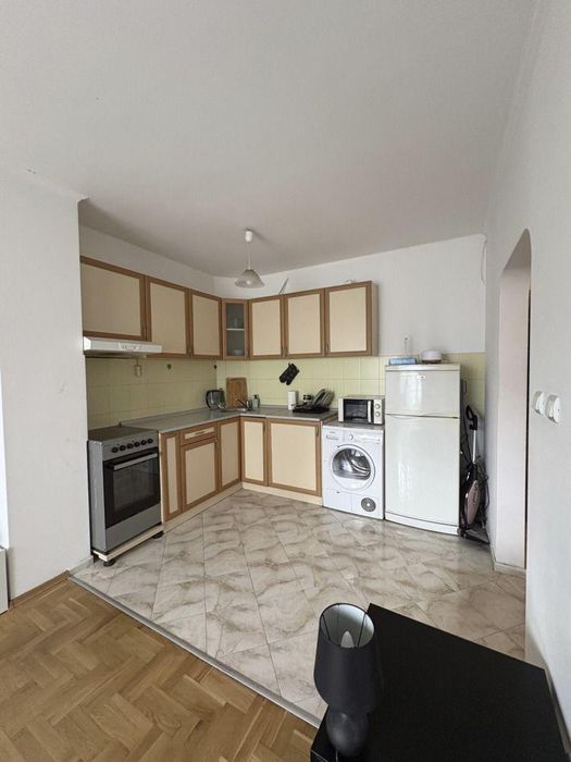 Дава се под наем Двустаен апартамент в София, Мусагеница - 58 кв.м за 598.23 € - Снимка #2