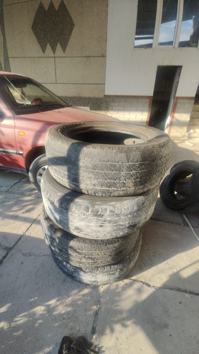 резина летная  285/ 60 R 18 бу все за 40000 тенге