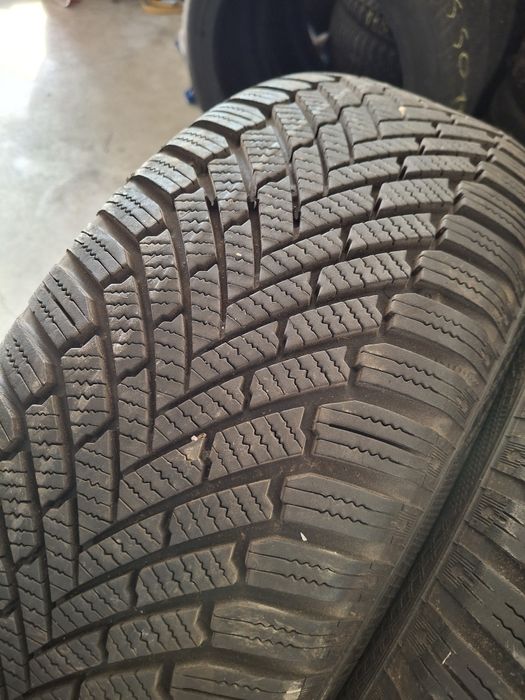 2 Anvelope de iarnă  205 55 r16  Continental
