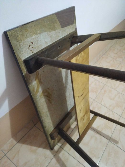 Стол с полкой. Jadval. Stol.