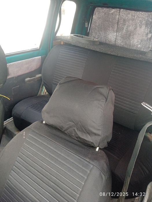 Tiko. Yili 99. Propangazda. Ruxsati yoʻq benzin yozilgan. Lekin benzin