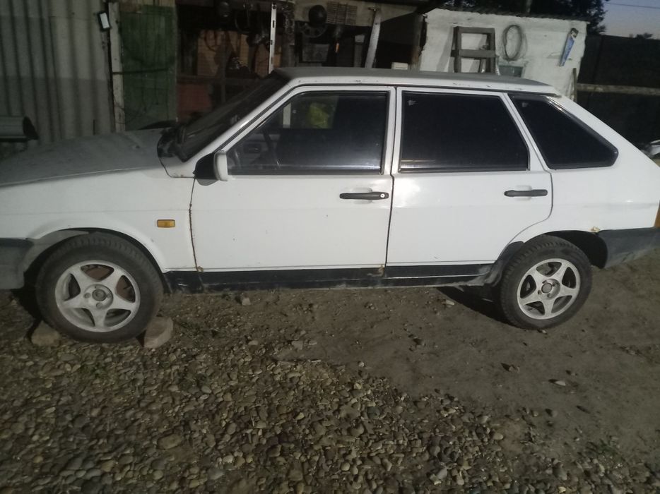 Продам ваз 2109.