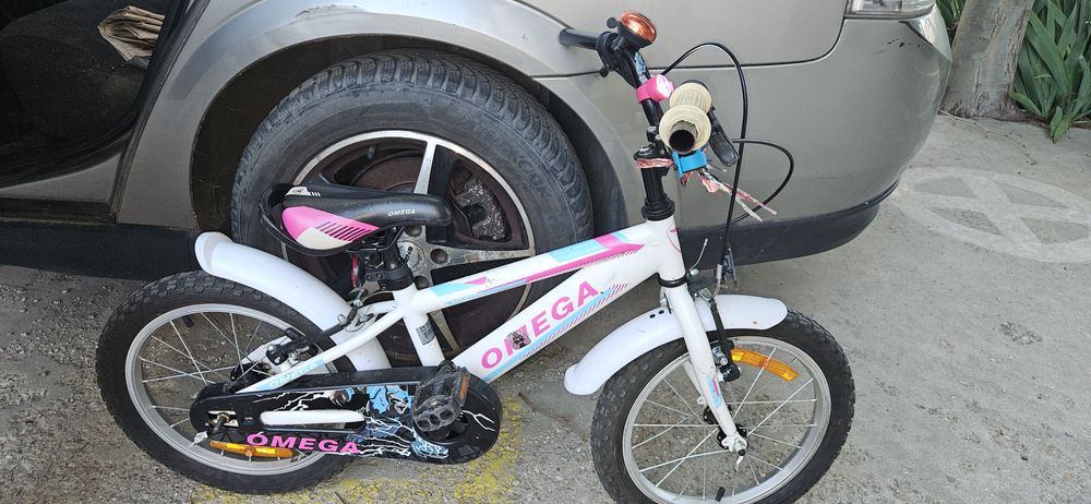 Vând 2 biciclete omega pt copii intre 4-6 ani