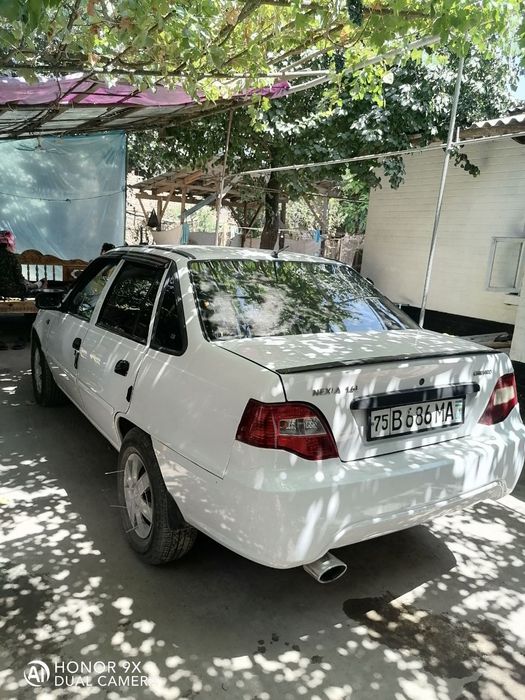 Нексия 2 сотилади