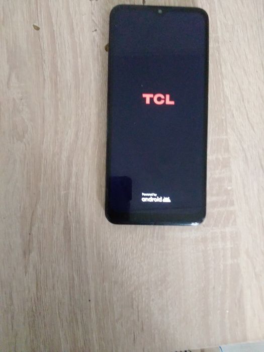 Vând telefon TLC 306