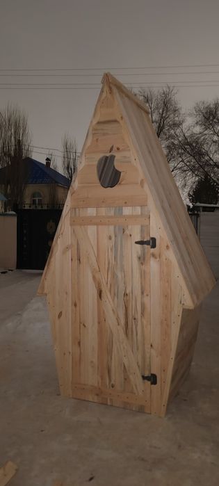 Туалет уличный сосна