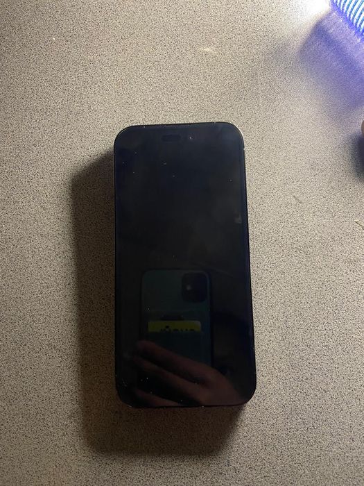 Отдам на запчасти iPhone 14 pro