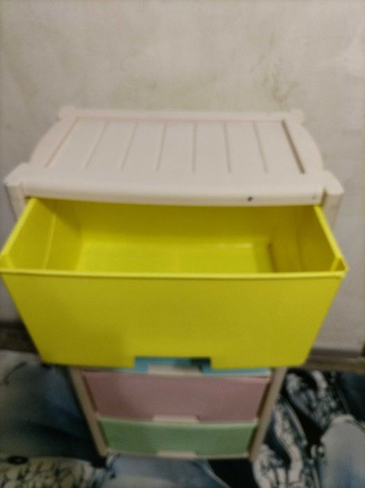 комод из пластика