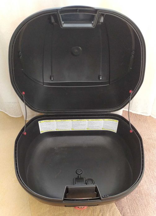 Багажник - куфар за мотор