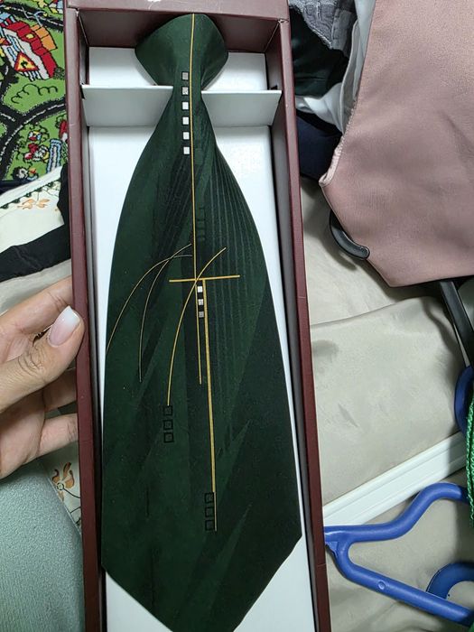 Set papion, butoni si batista. Plus cravata clasica, de colectie