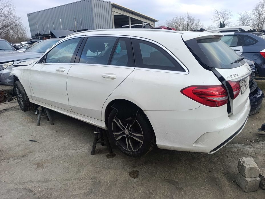 Мерцедес Ц220 /  Mercedes-Benz C 220D 4matic - на части
