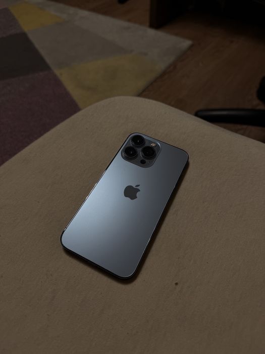 iPhone 13 Pro 1TB iOS 18.7.8