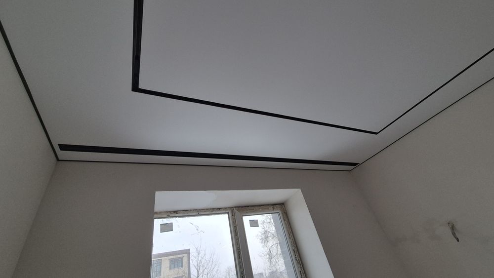 Натяжные потолки Акция на магнитные треки!!