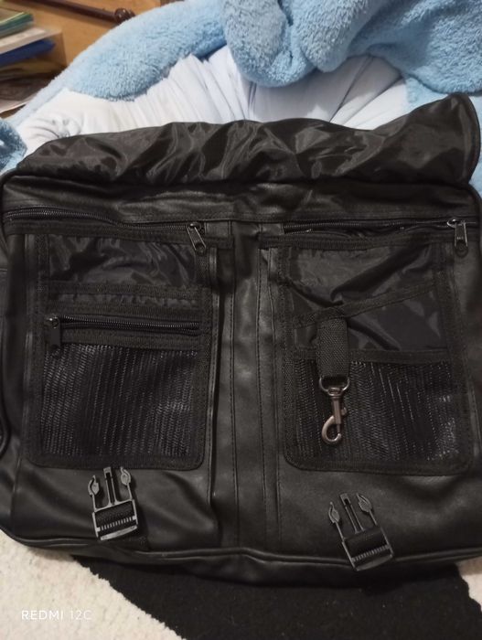 Мъжка кожена чанта актуален модел.