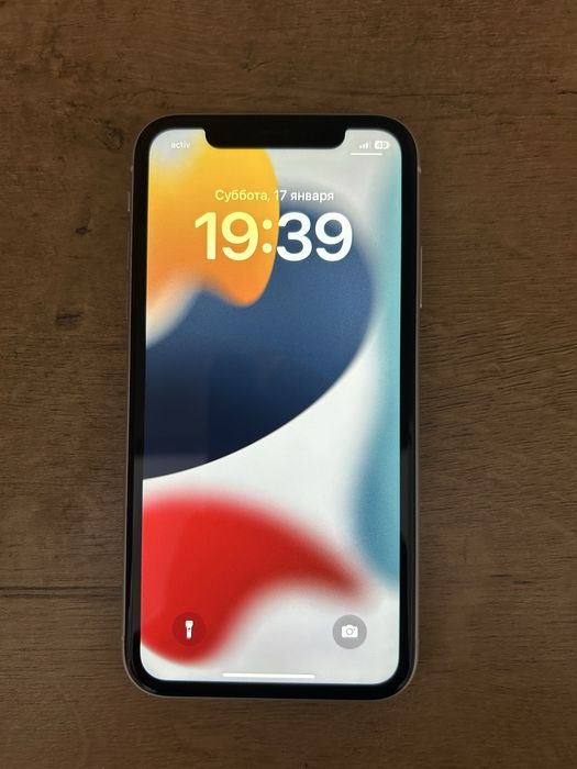 Продам Iphone 11