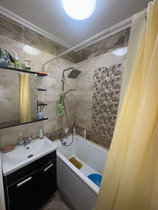 Тез арада 3 бөлмелі үй сатылады