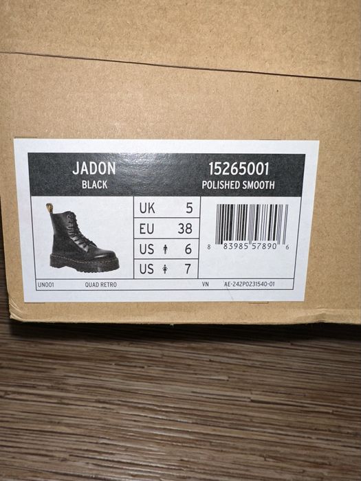 Dr. Martens, оригинал (38 размер)