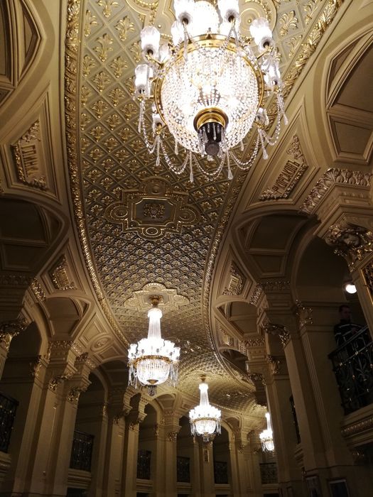 Установка сборка ремонт люстр