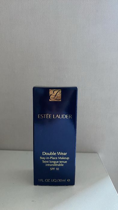 Este Lauder тон