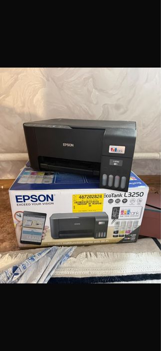 Продам принтер еще на гаратии