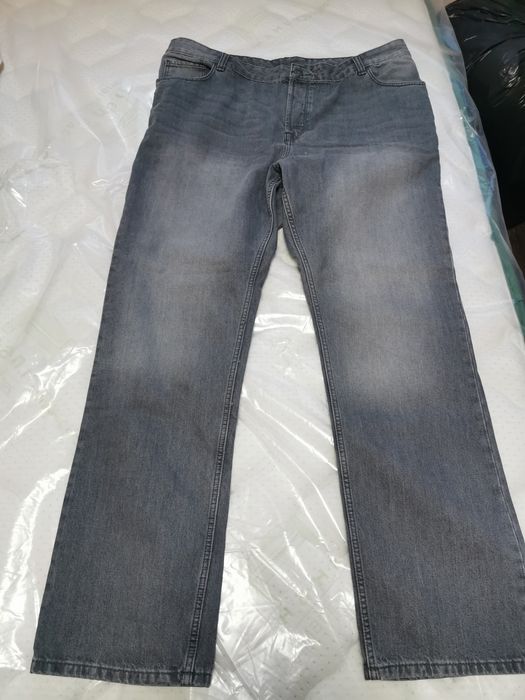 Мъжки нови дънки