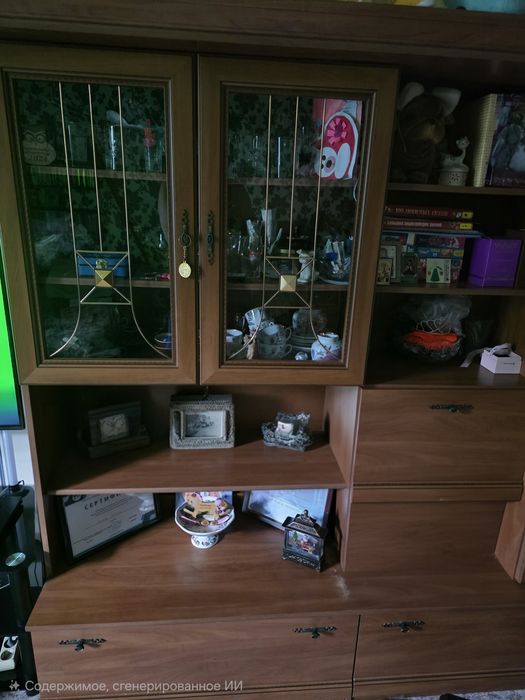 Продаю  стенку- горку