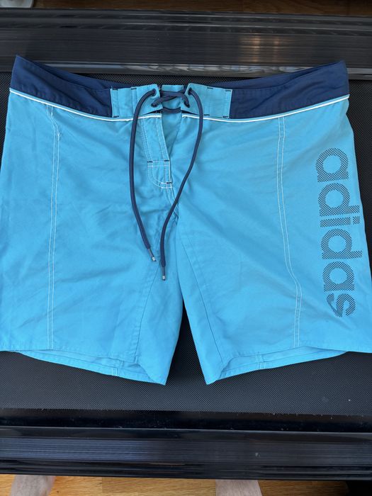 Pantaloni scurti Adidas